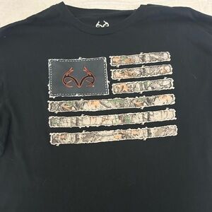 Men’s black and camo flag shirt